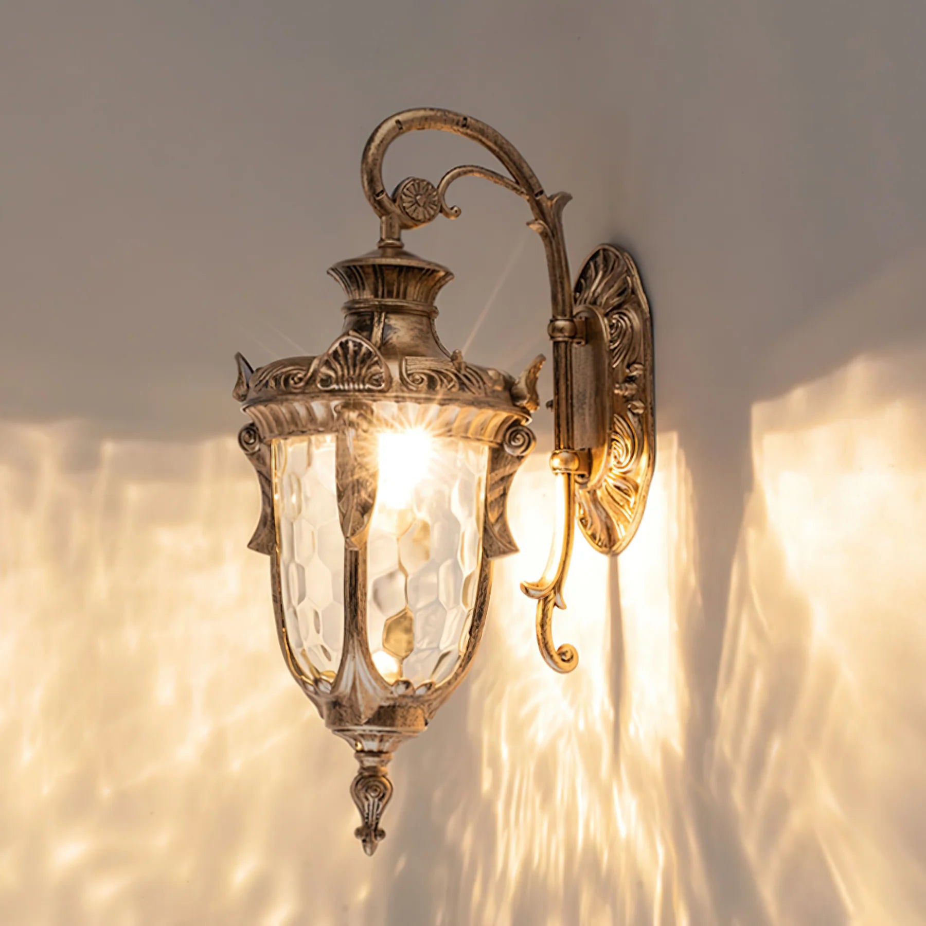 Heritage Outdoor Wall Lamp - Auraolight