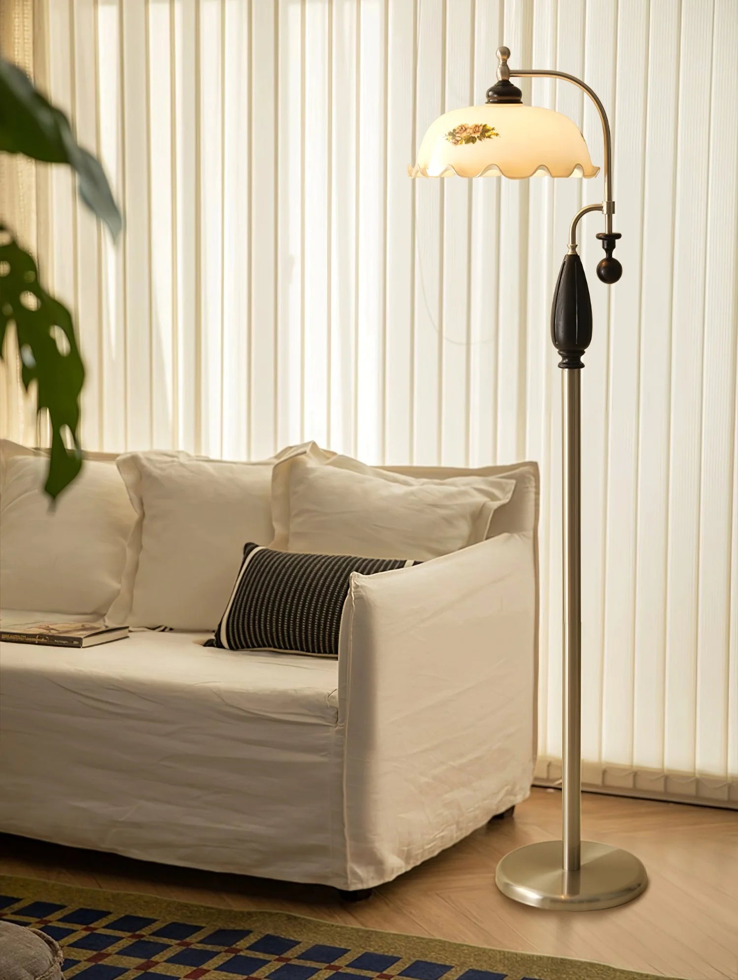 Heritage Bloom Floor Lamp - Yiarolight