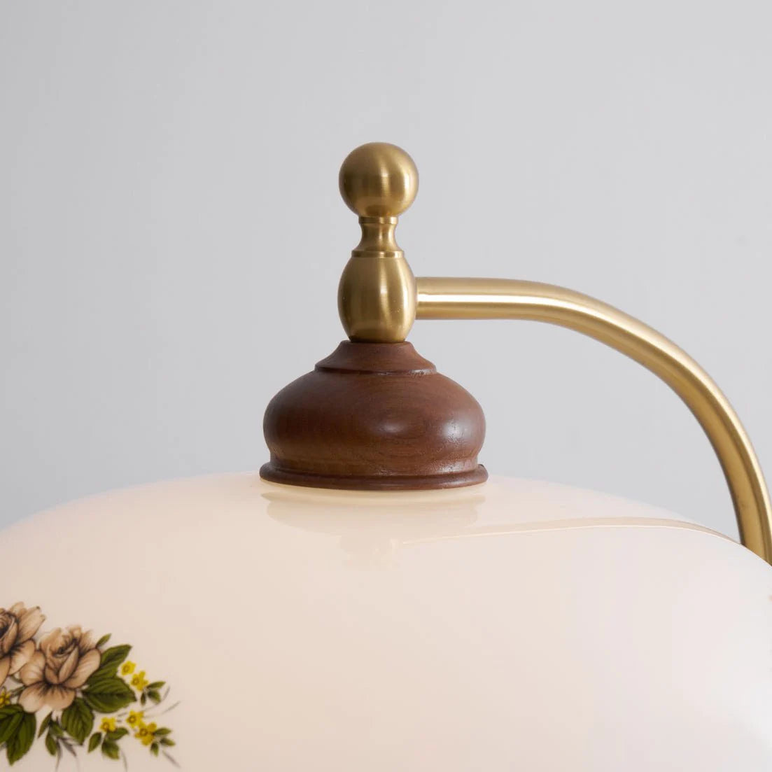 Heritage Bloom Floor Lamp - Yiarolight