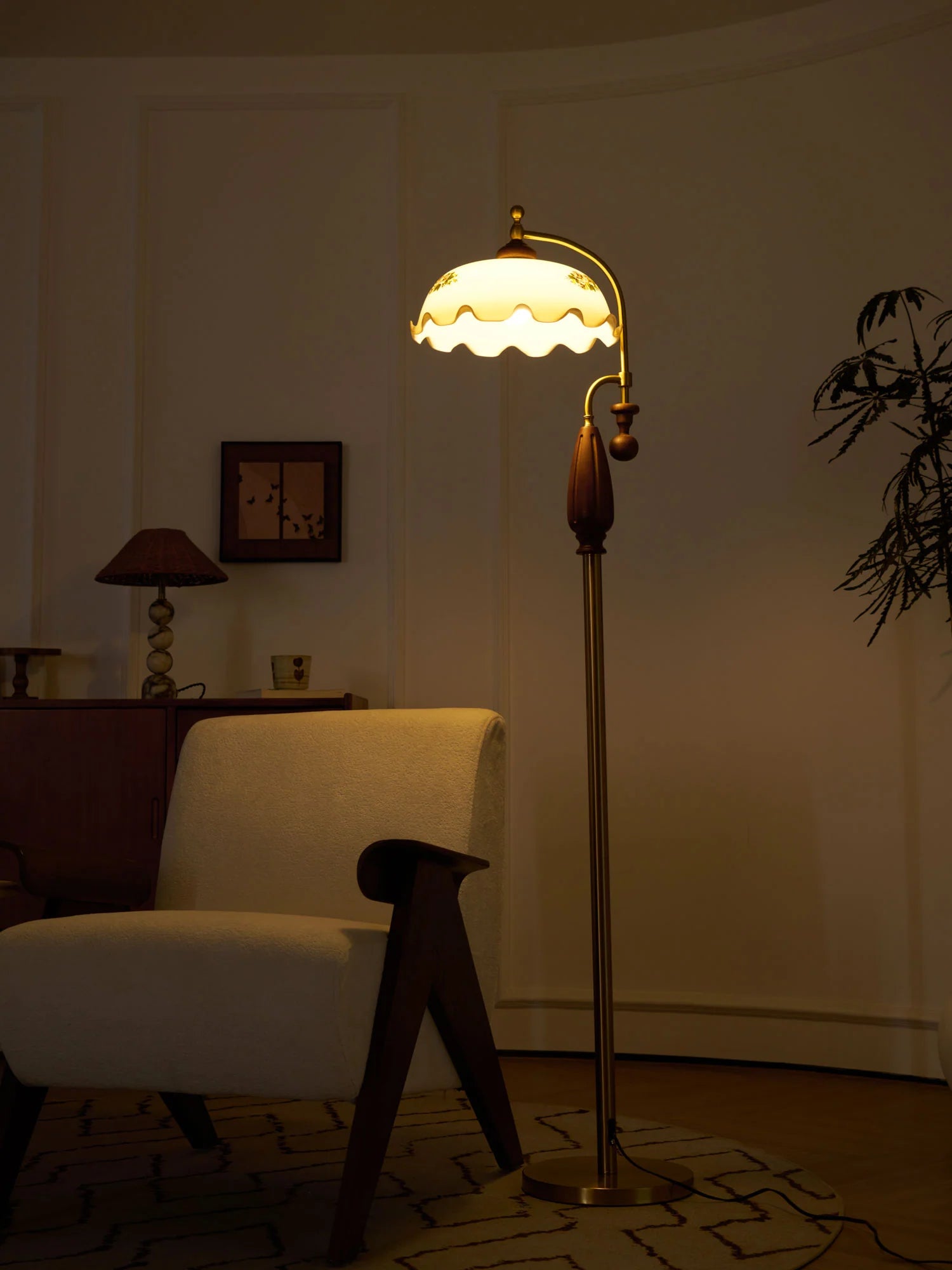 Heritage Bloom Floor Lamp - Yiarolight