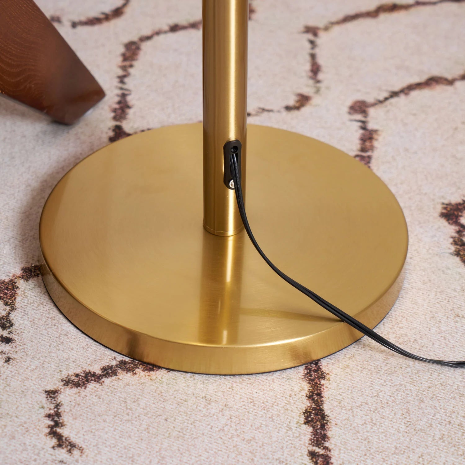 Heritage Bloom Floor Lamp - Yiarolight