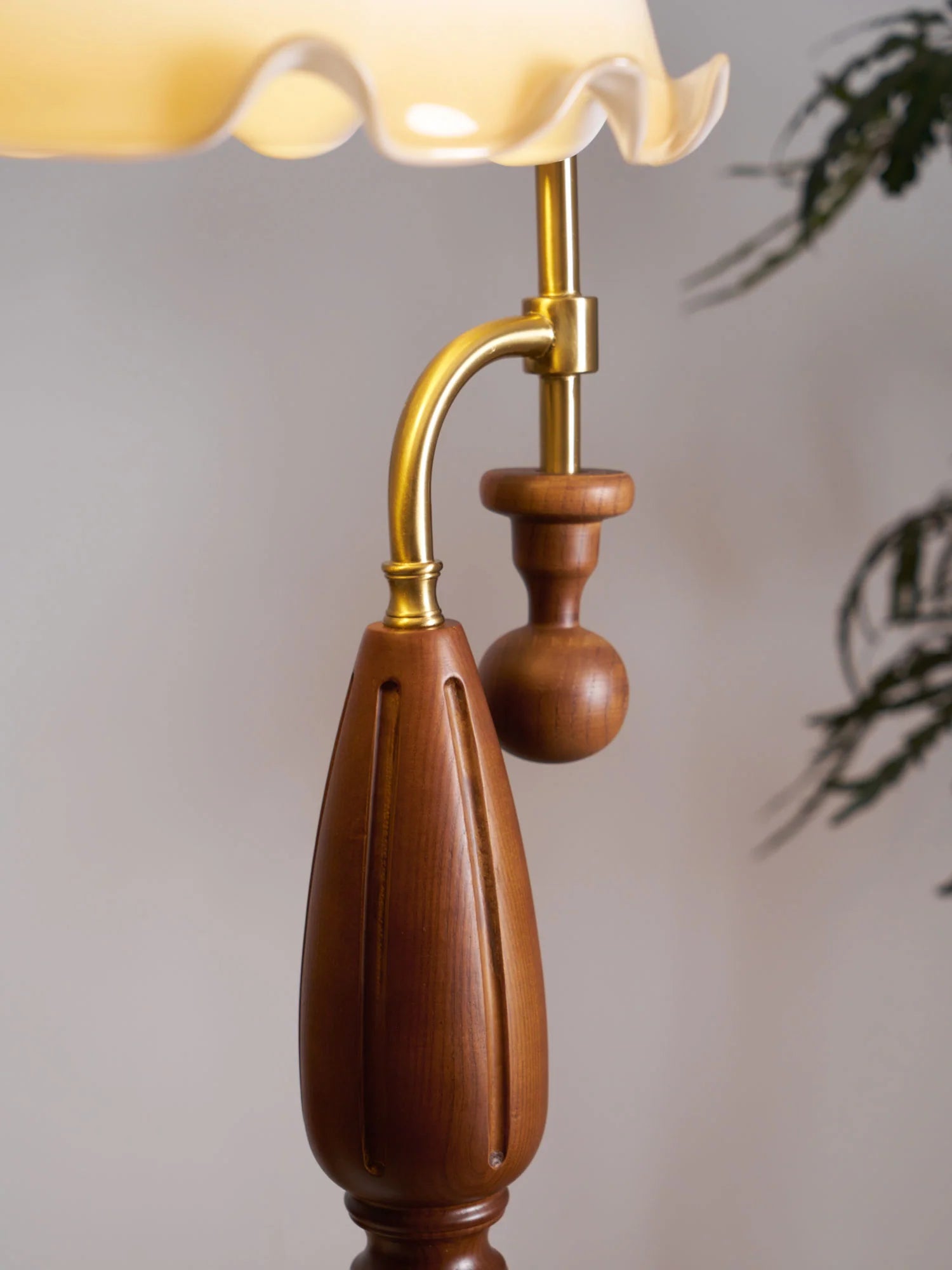 Heritage Bloom Floor Lamp - Yiarolight