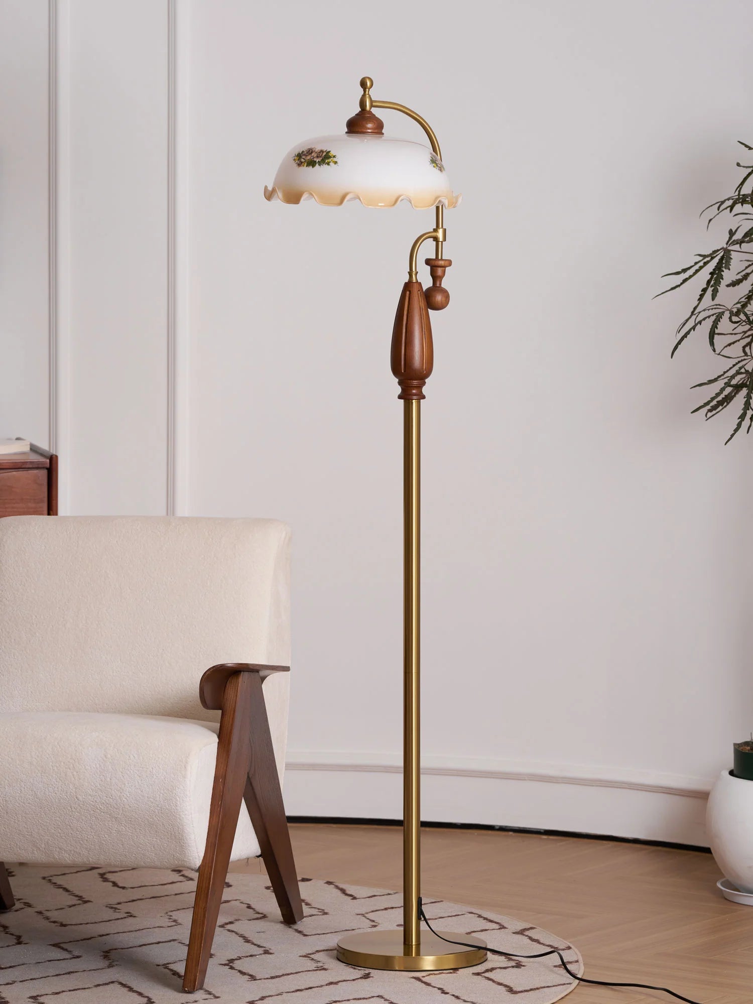 Heritage Bloom Floor Lamp - Yiarolight