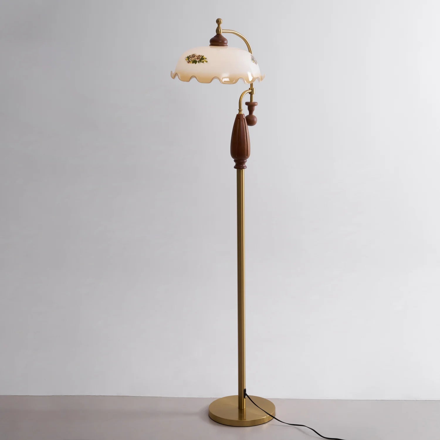 Heritage Bloom Floor Lamp - Yiarolight