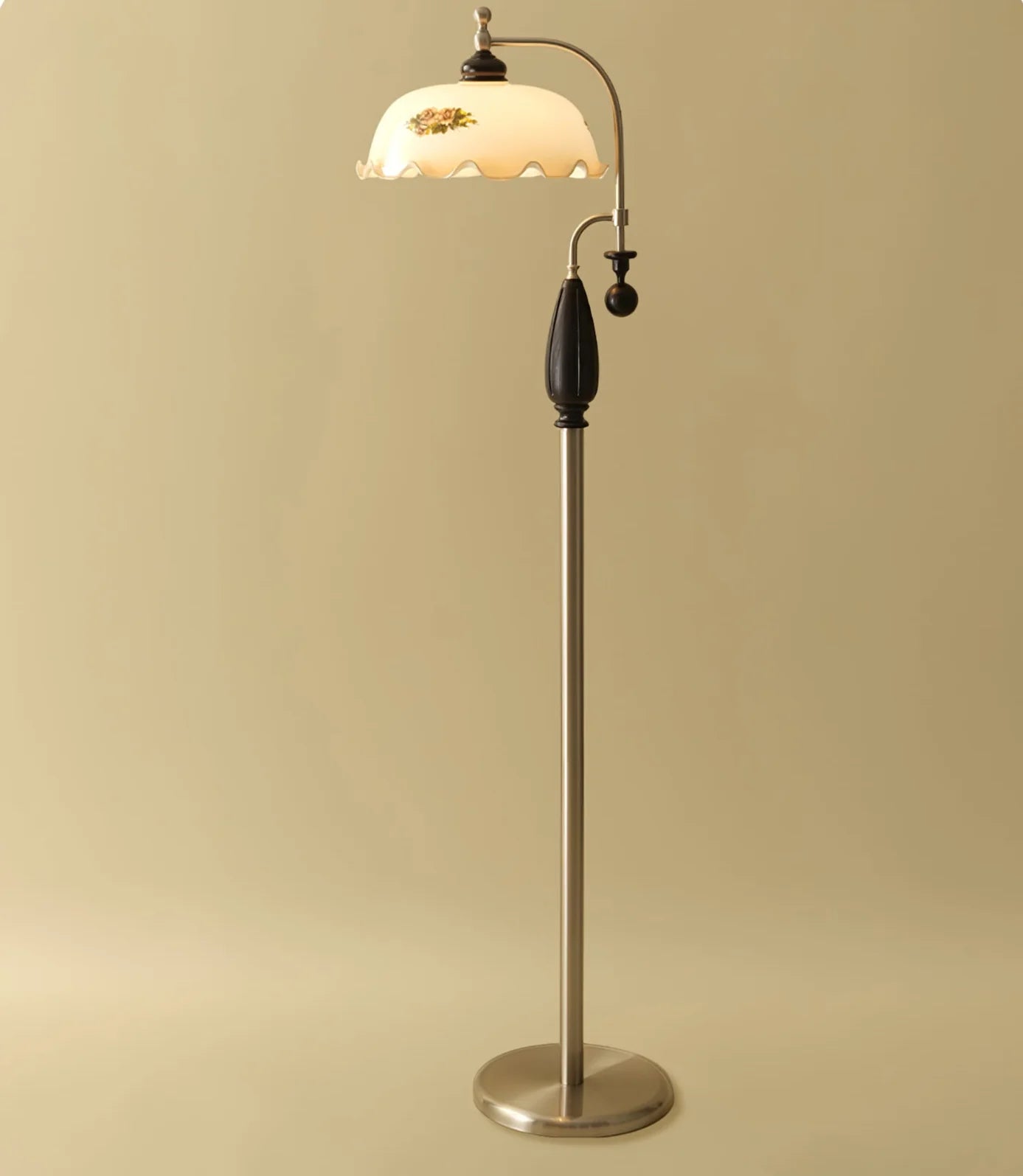 Heritage Bloom Floor Lamp - Yiarolight