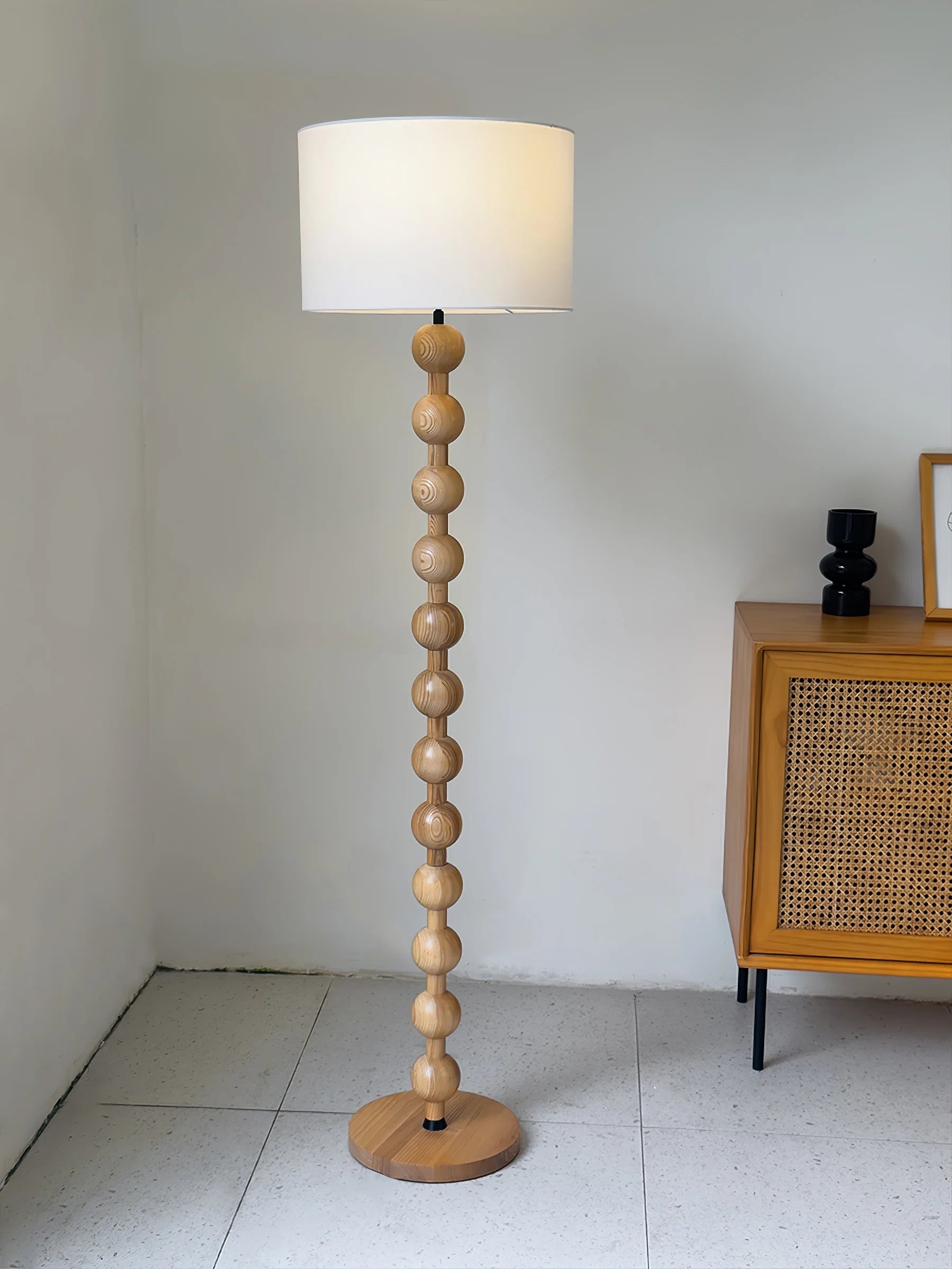 Hugo Barbell Floor Lamp - Yiarolight