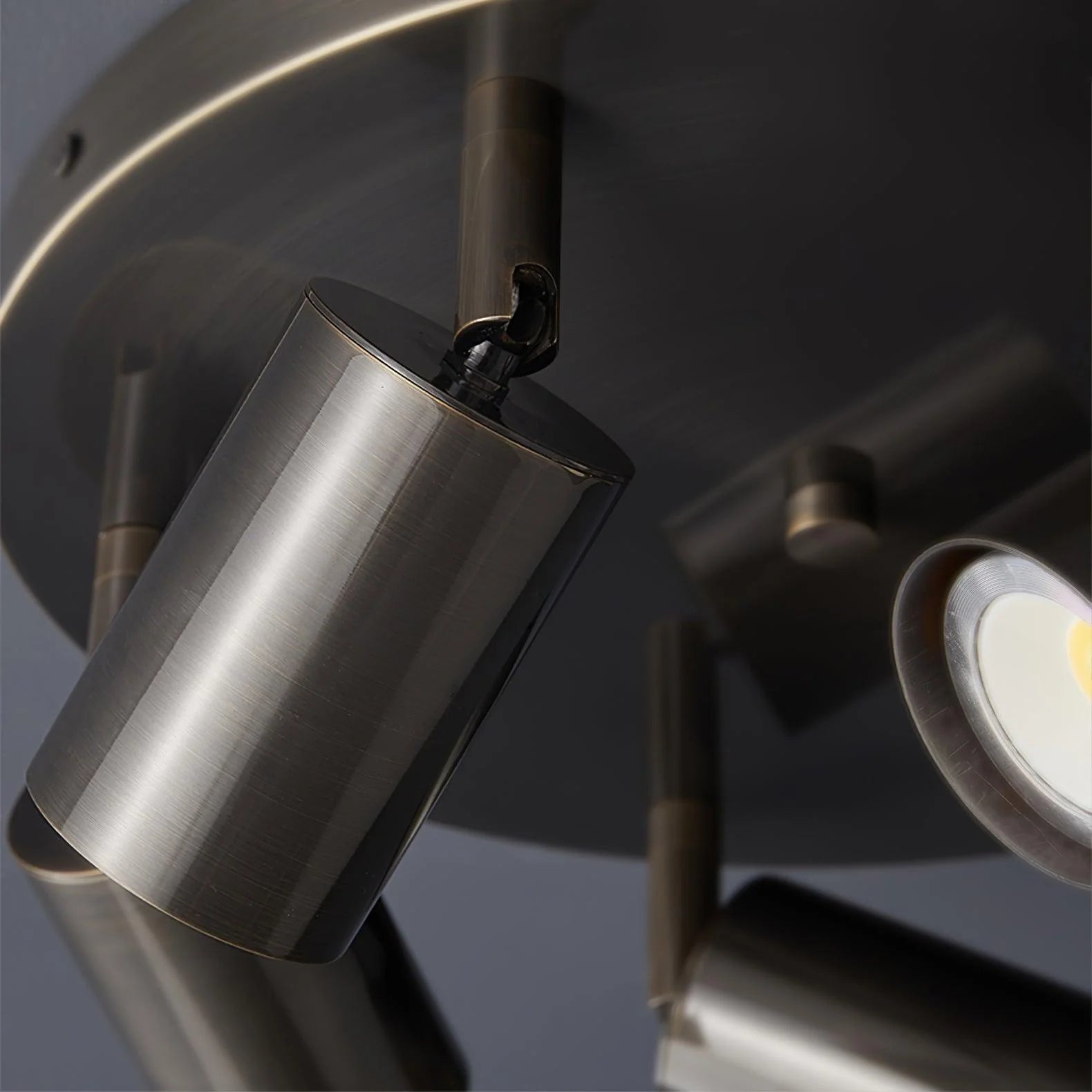 Hugo Hotspot Ceiling Light - Auraolight