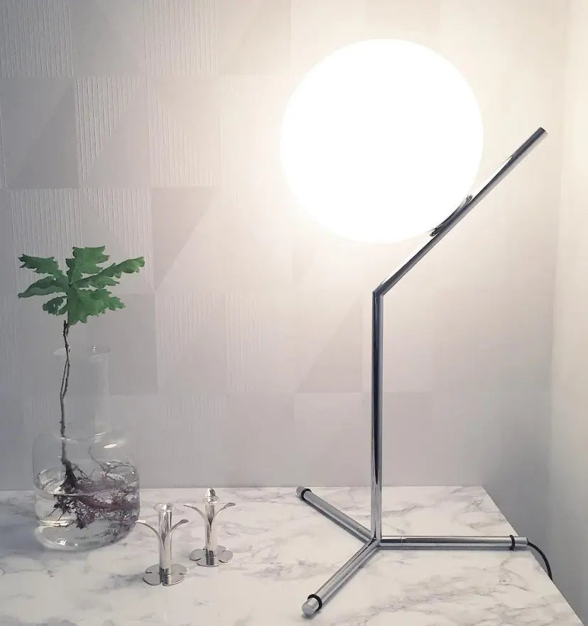 Artemide Table Lamp - Yiarolight