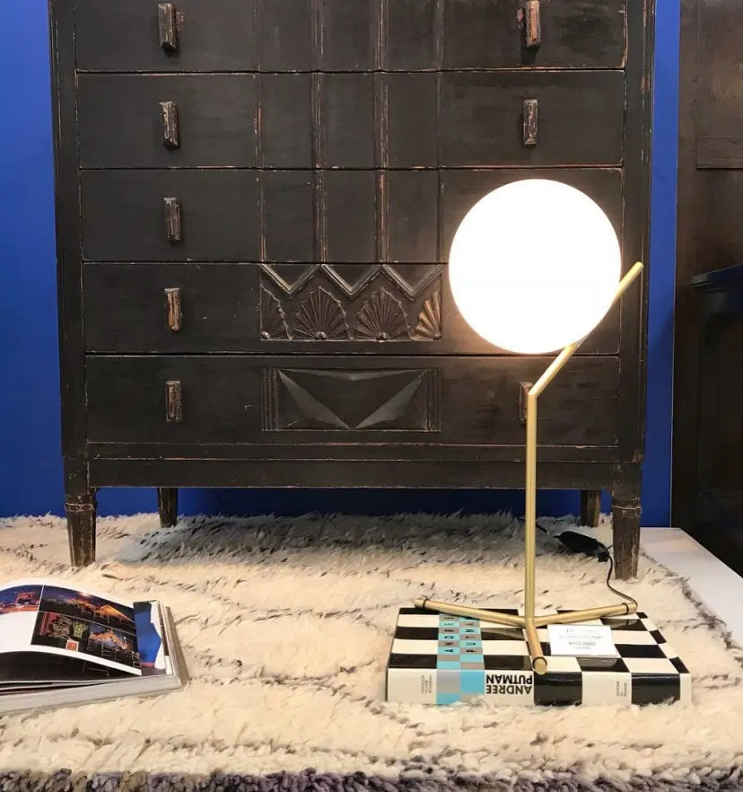 Artemide Table Lamp - Yiarolight