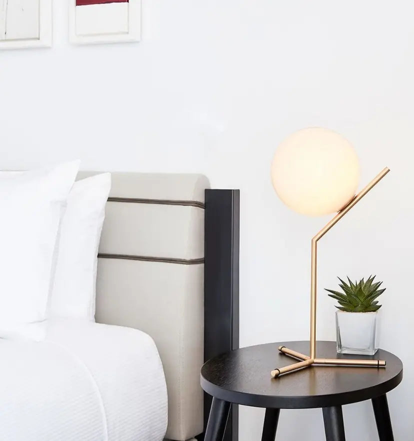 Artemide Table Lamp - Yiarolight