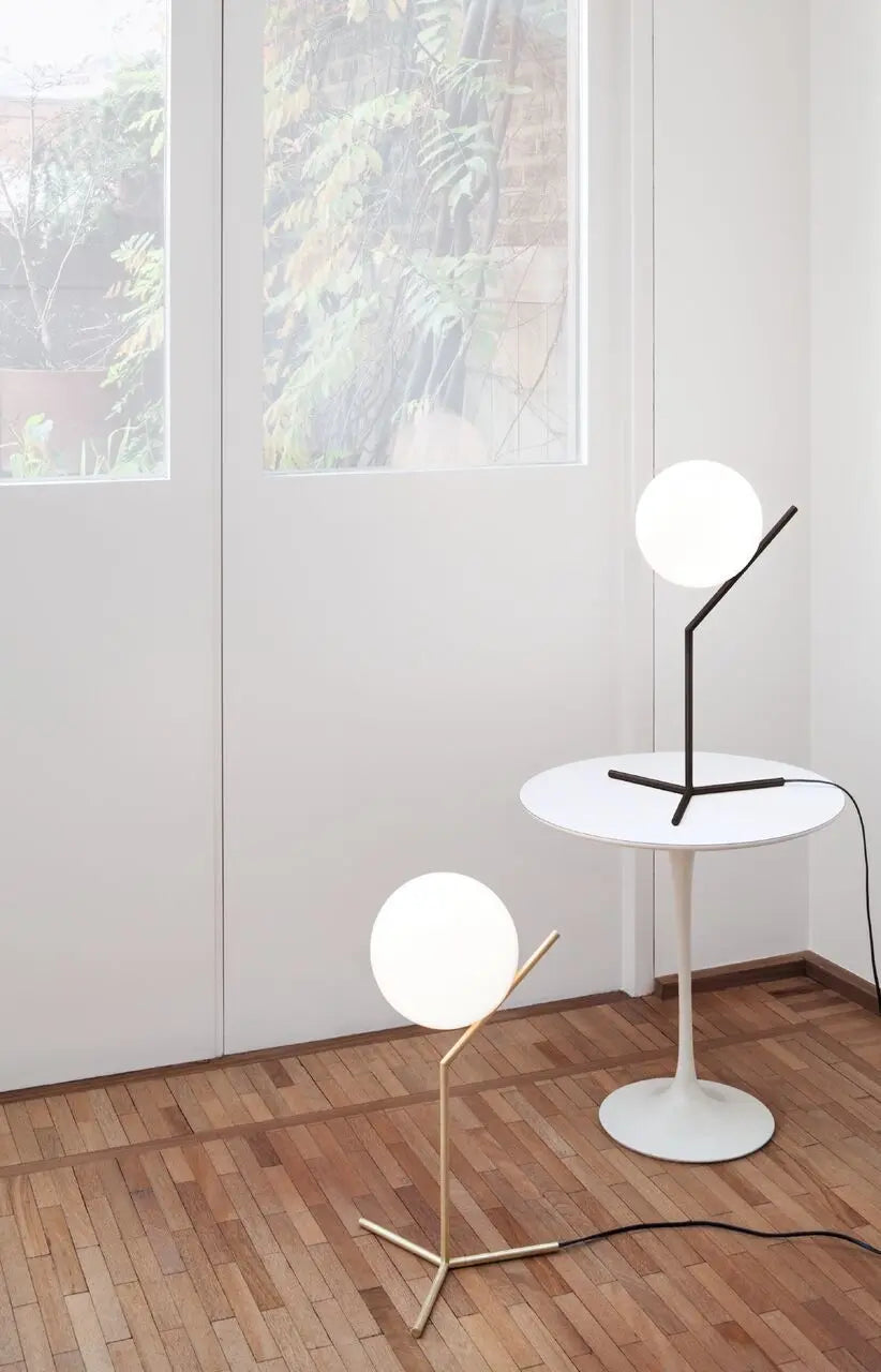 Artemide Table Lamp - Yiarolight