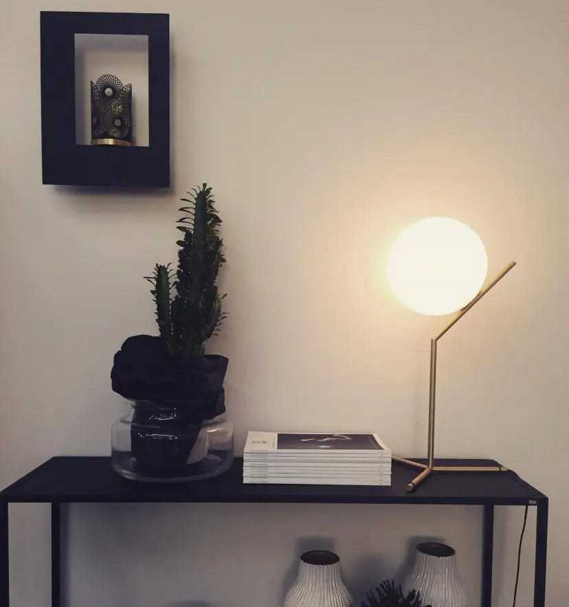 Artemide Table Lamp - Yiarolight