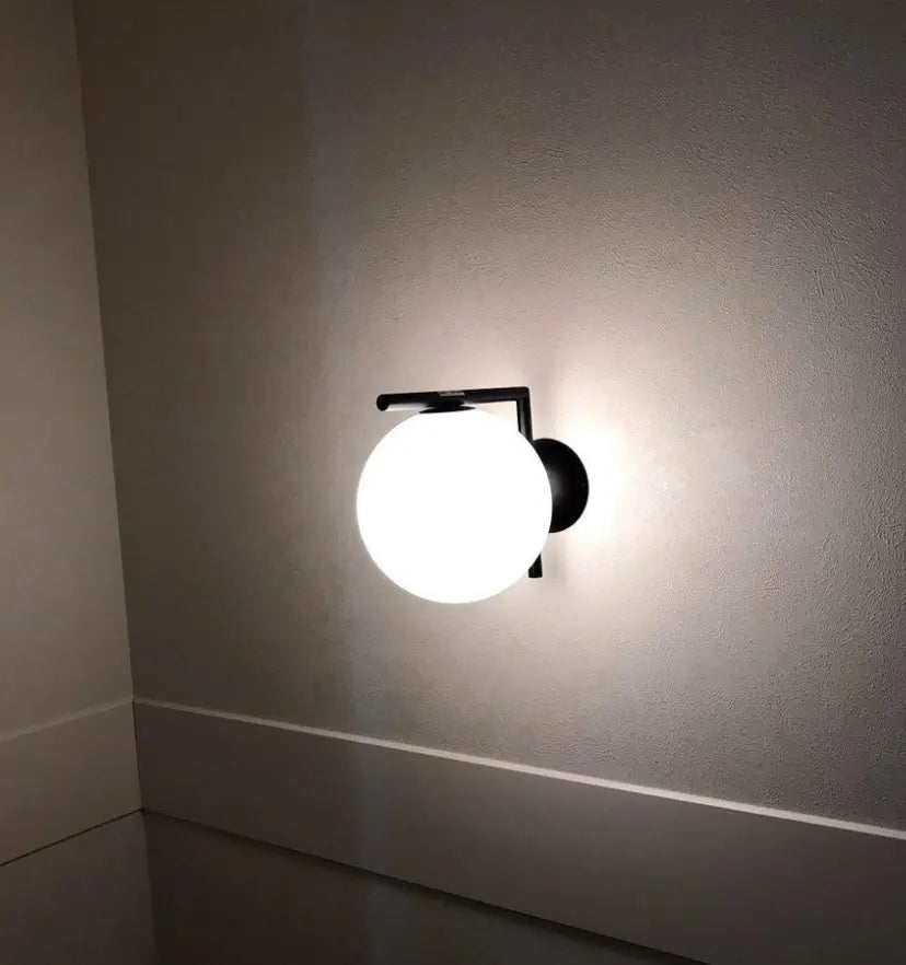 Artemide Wall Lamp - Yiarolight