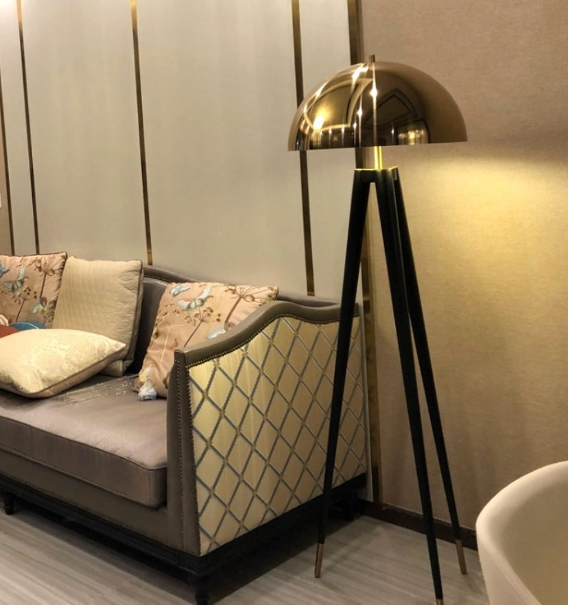 JUSTICE FLOOR LAMP