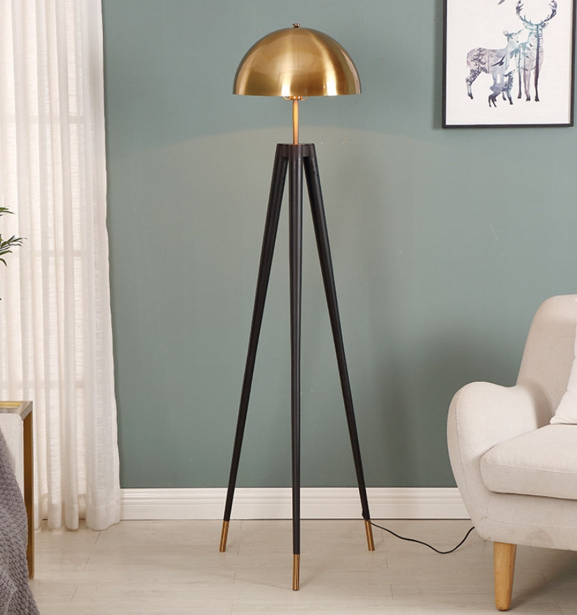 JUSTICE FLOOR LAMP