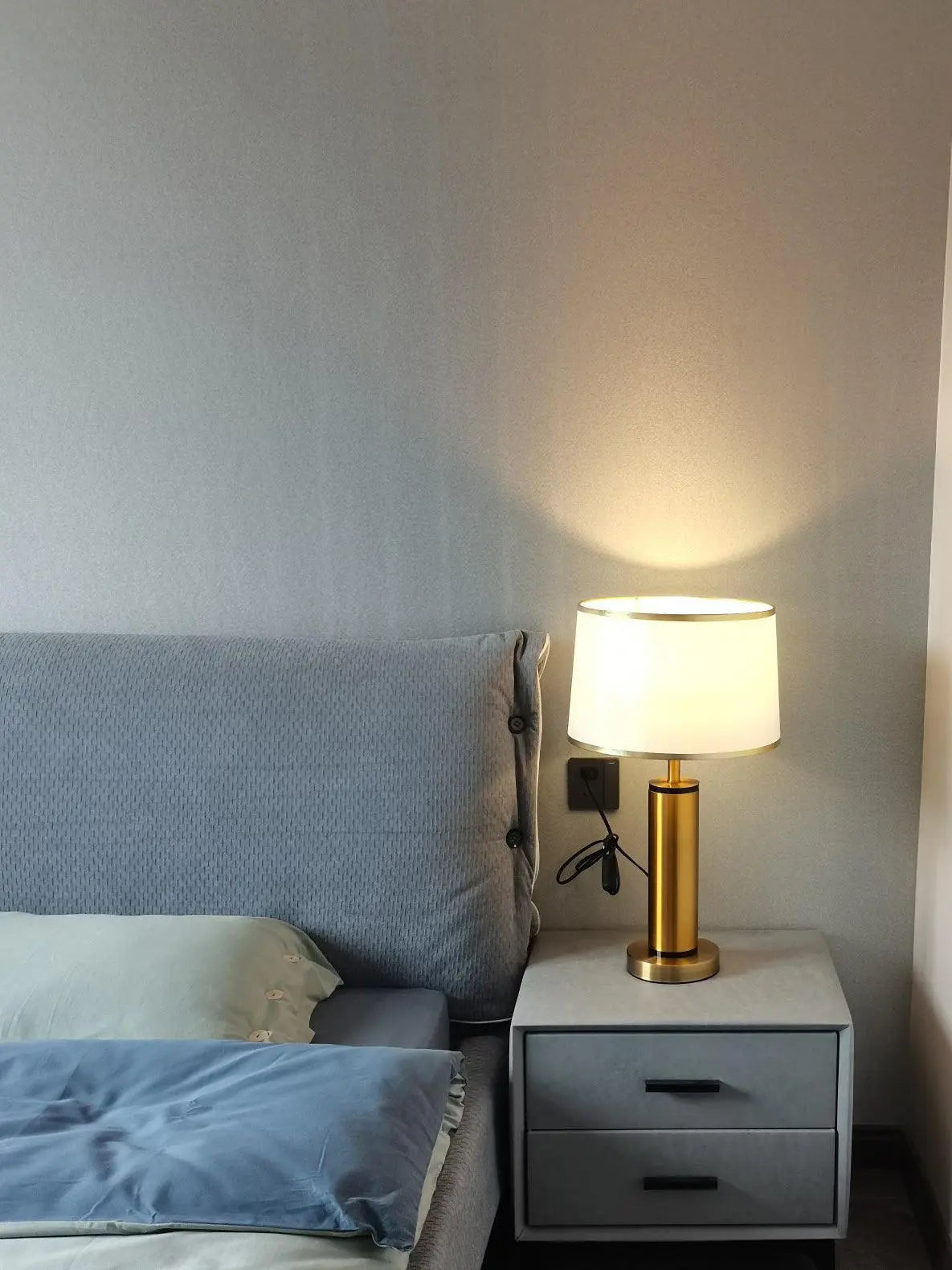 Jaspar Table Lamp - Yiarolight