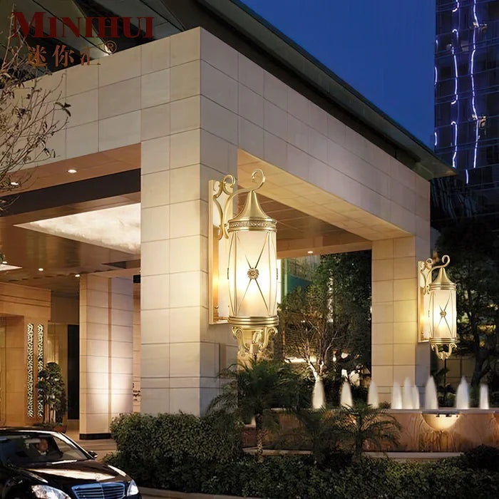Kimpton Outdoor Wall Light - Auraolight
