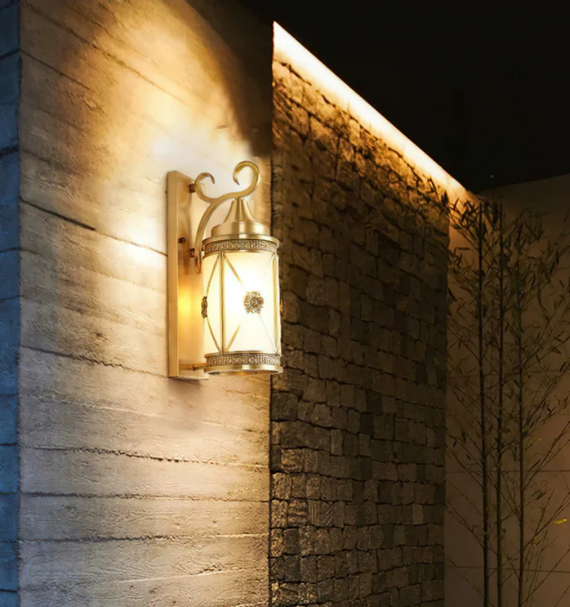Kimpton Outdoor Wall Light - Auraolight