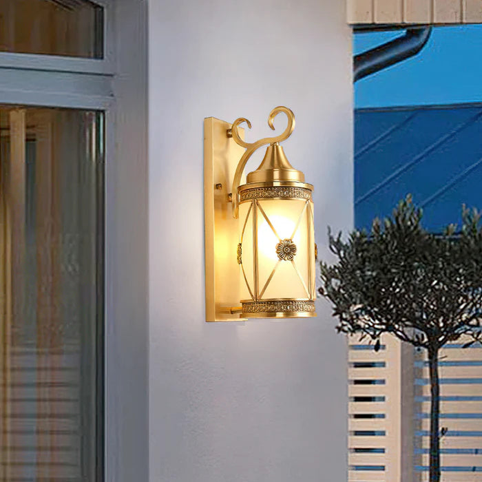Kimpton Outdoor Wall Light - Auraolight
