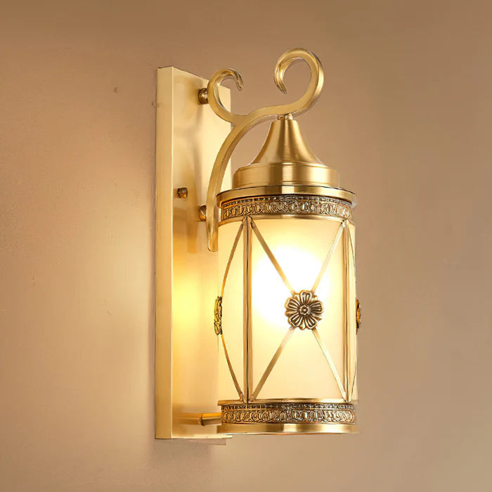 Kimpton Outdoor Wall Light - Auraolight