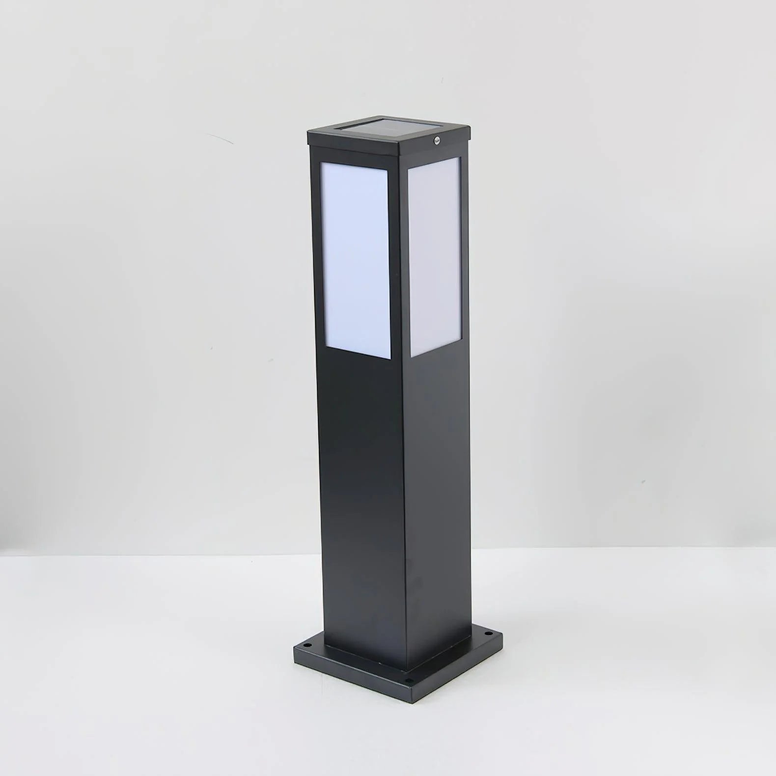 Kuzco Bollard Outdoor Light - Auraolight