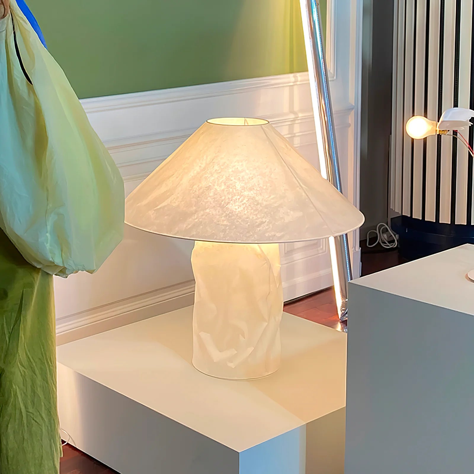 Crinkle Paper Table Lamp - Yiarolight