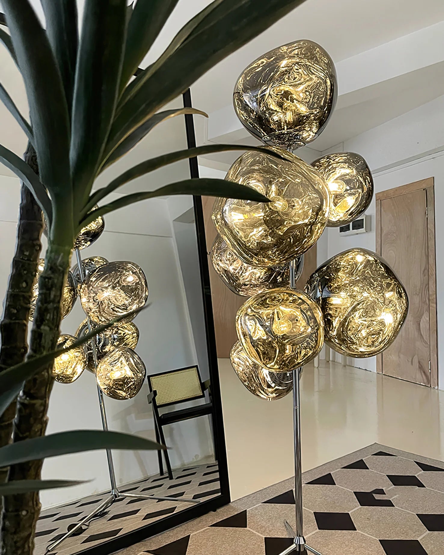 Lava Cone Floor Lamp - Auraolight