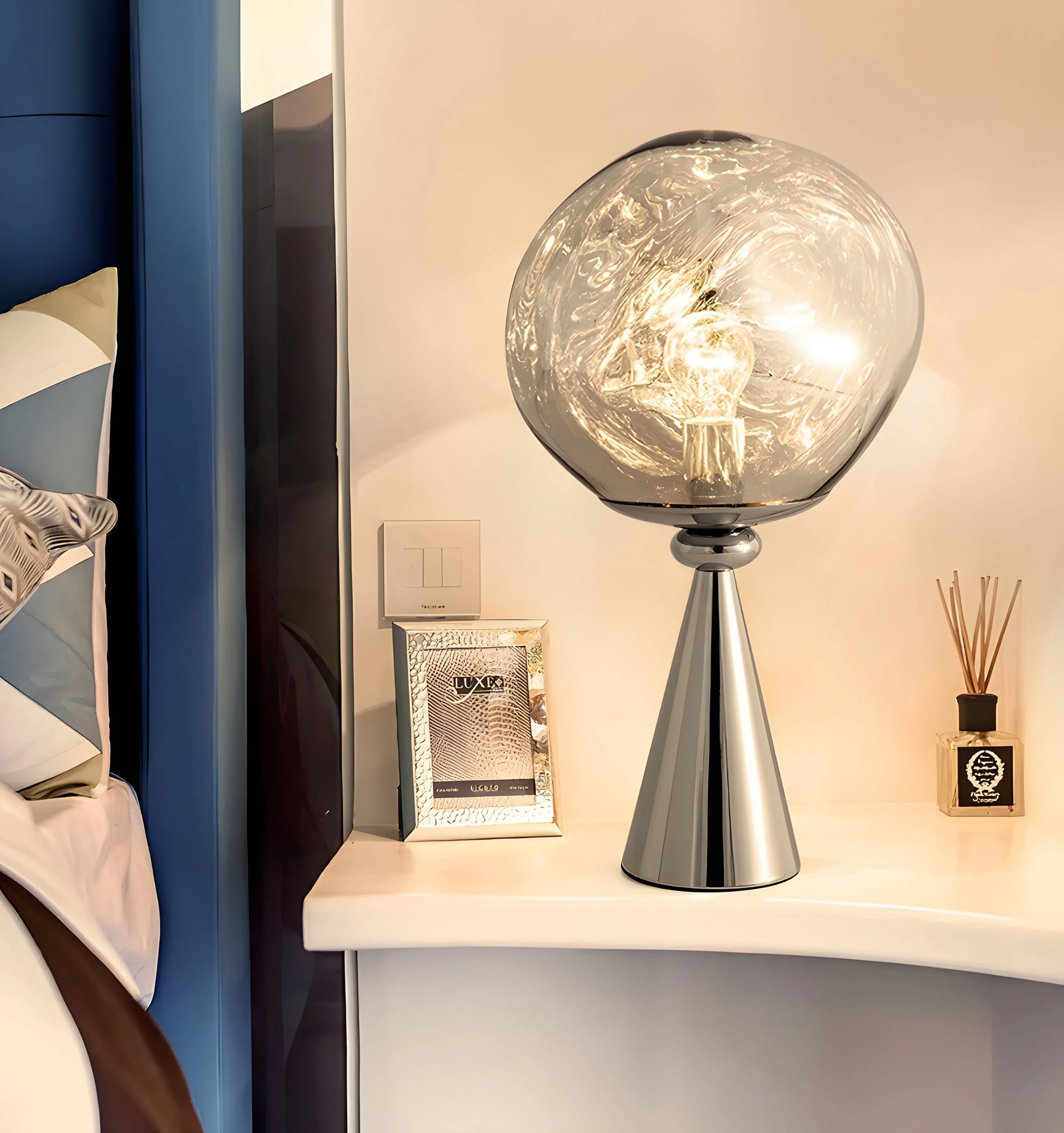 Lava Cone Table Lamp - Auraolight