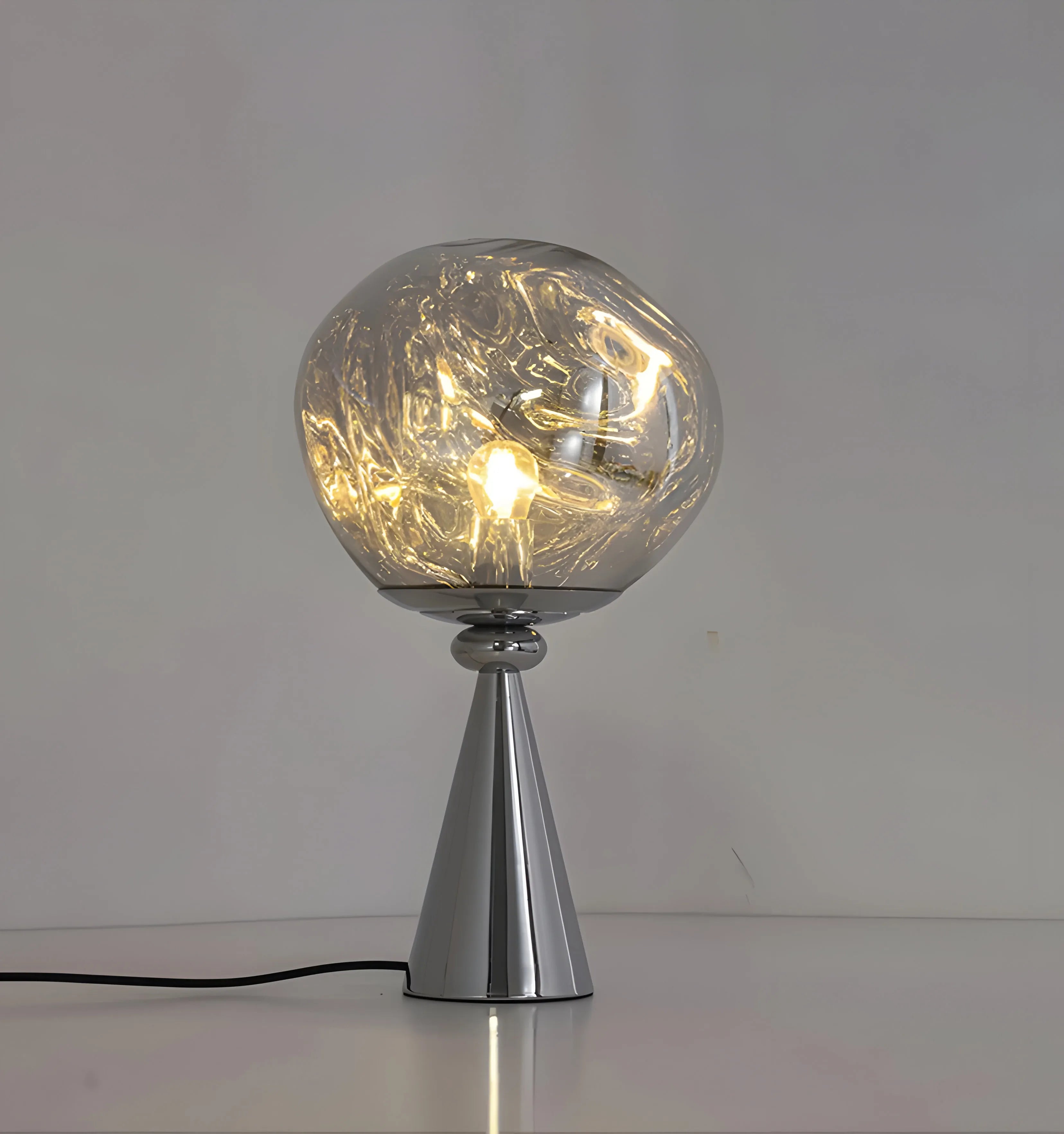 Lava Cone Table Lamp - Auraolight