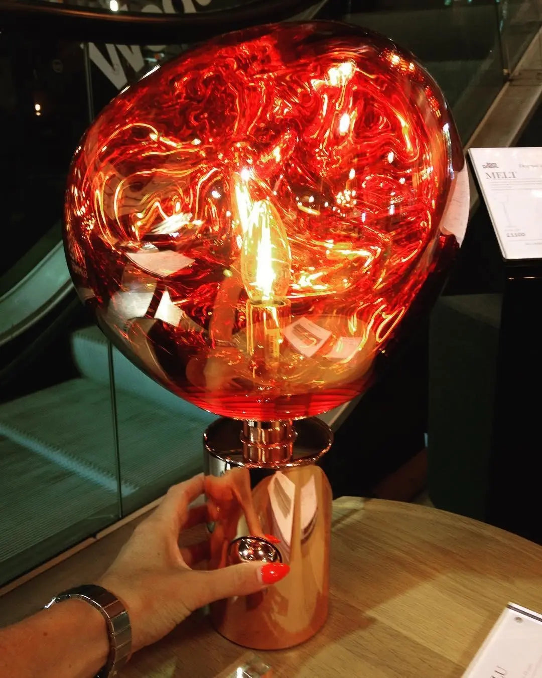 Lava Table Lamp - Yiarolight