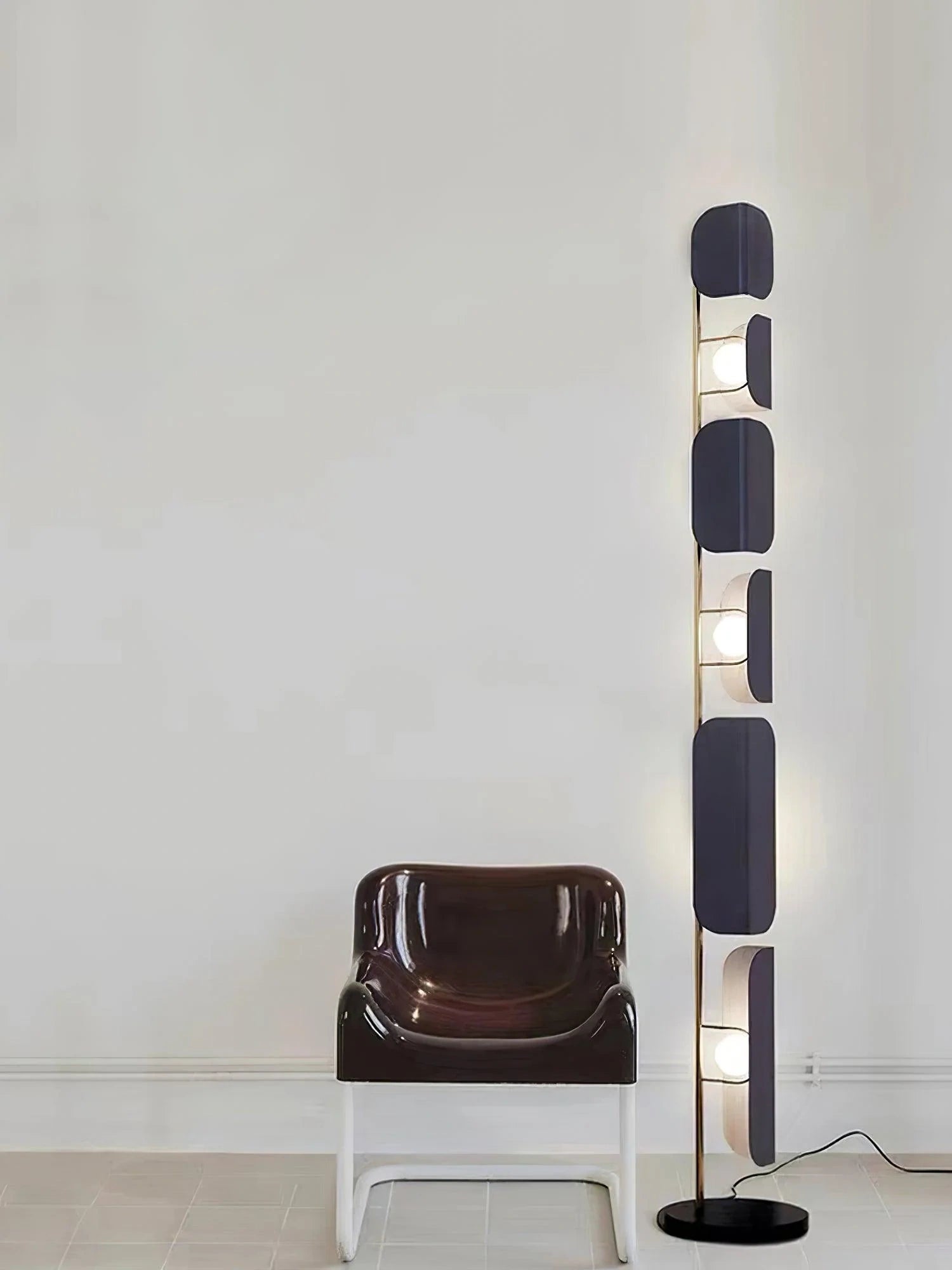 Leagan Floor Lamp - Yiarolight