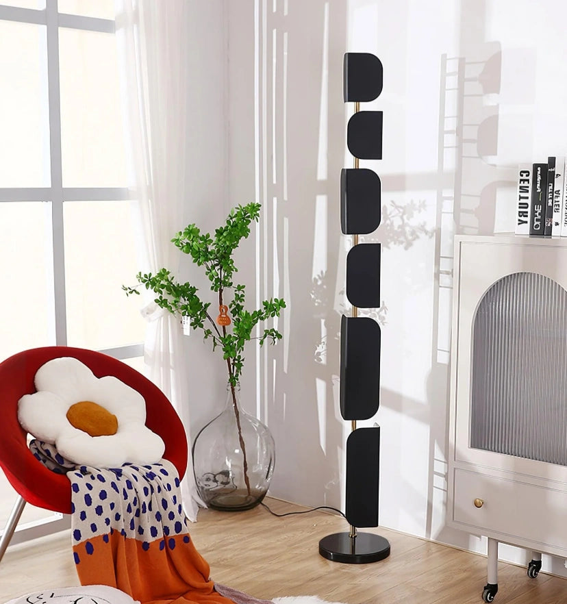 Leagan Floor Lamp - Yiarolight