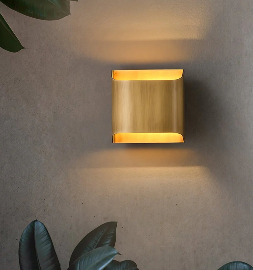 Leclerc Sconce - Yiarolight