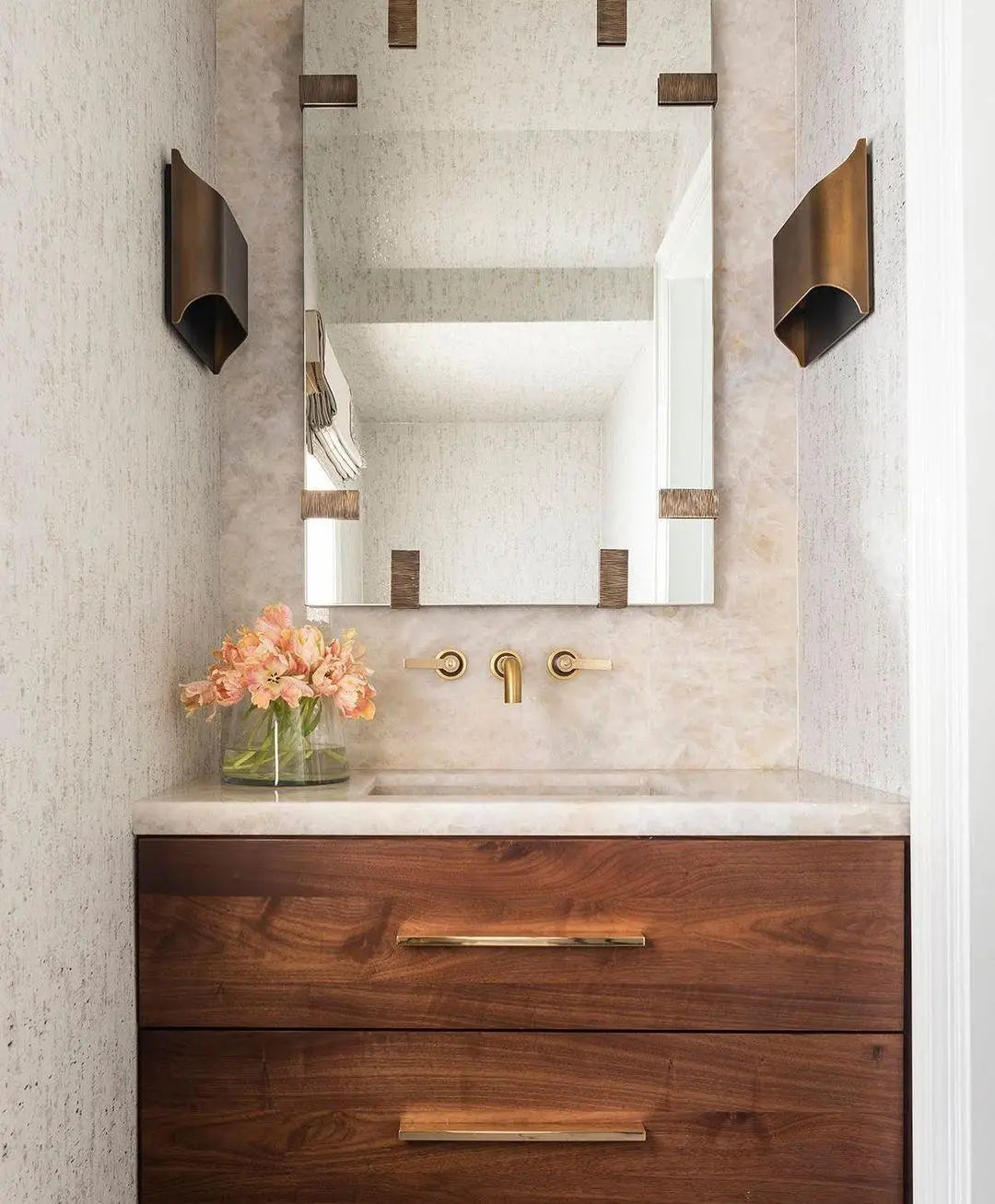 Leclerc Sconce - Yiarolight