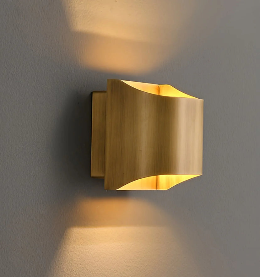 Leclerc Sconce - Yiarolight