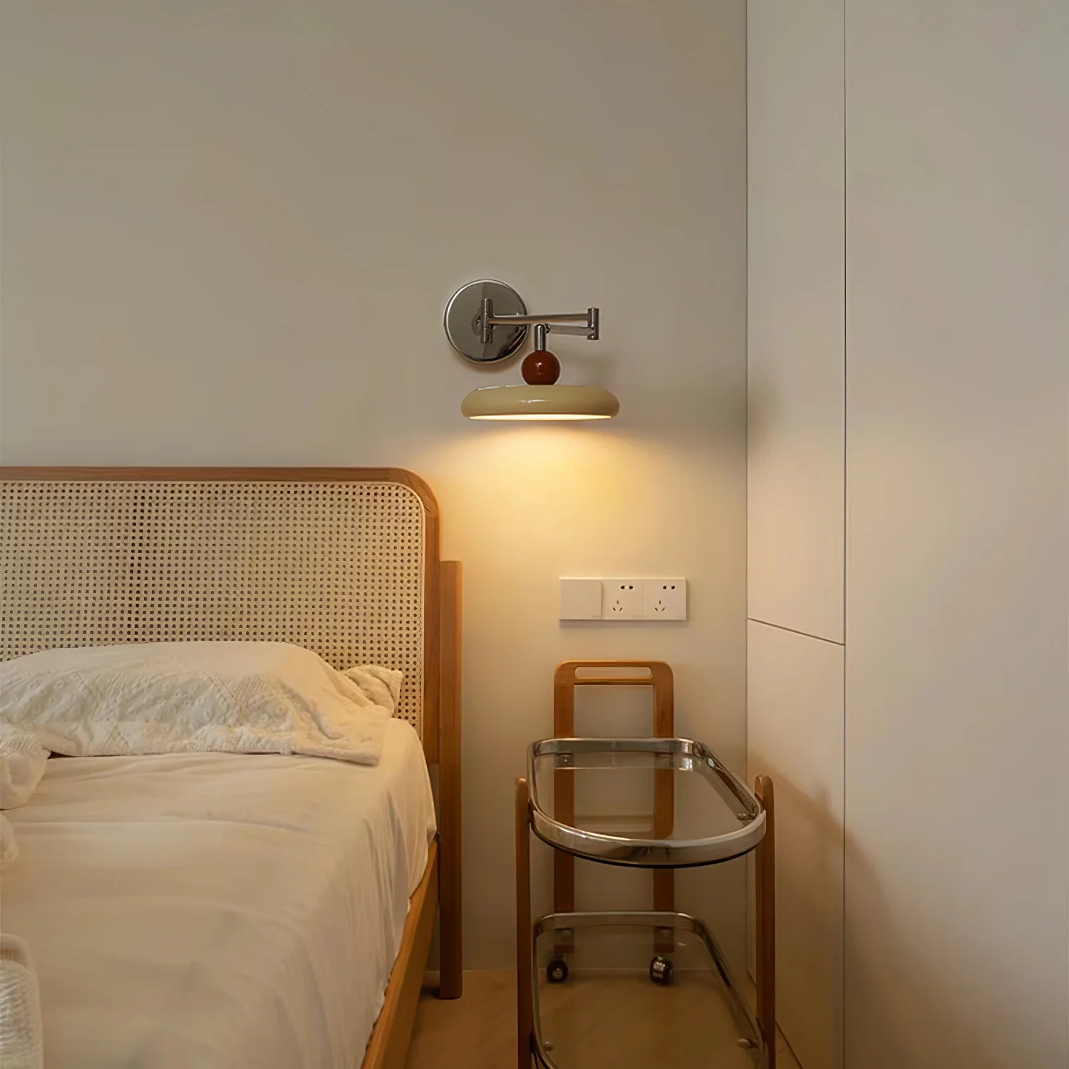 Lola Swing Arm Wall Lamp - Auraolight