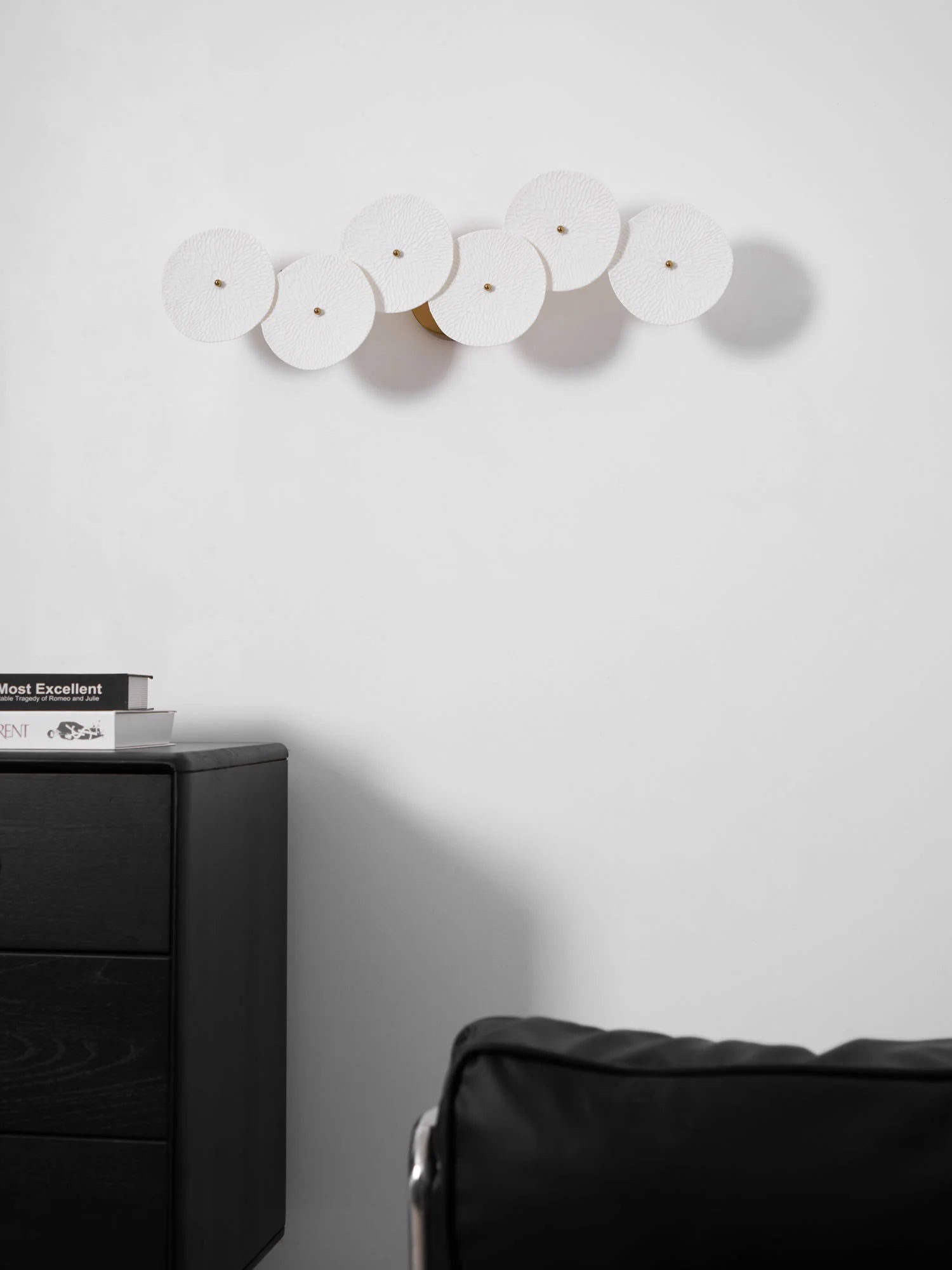 Lotus Petal Wall Lamp - Yiarolight