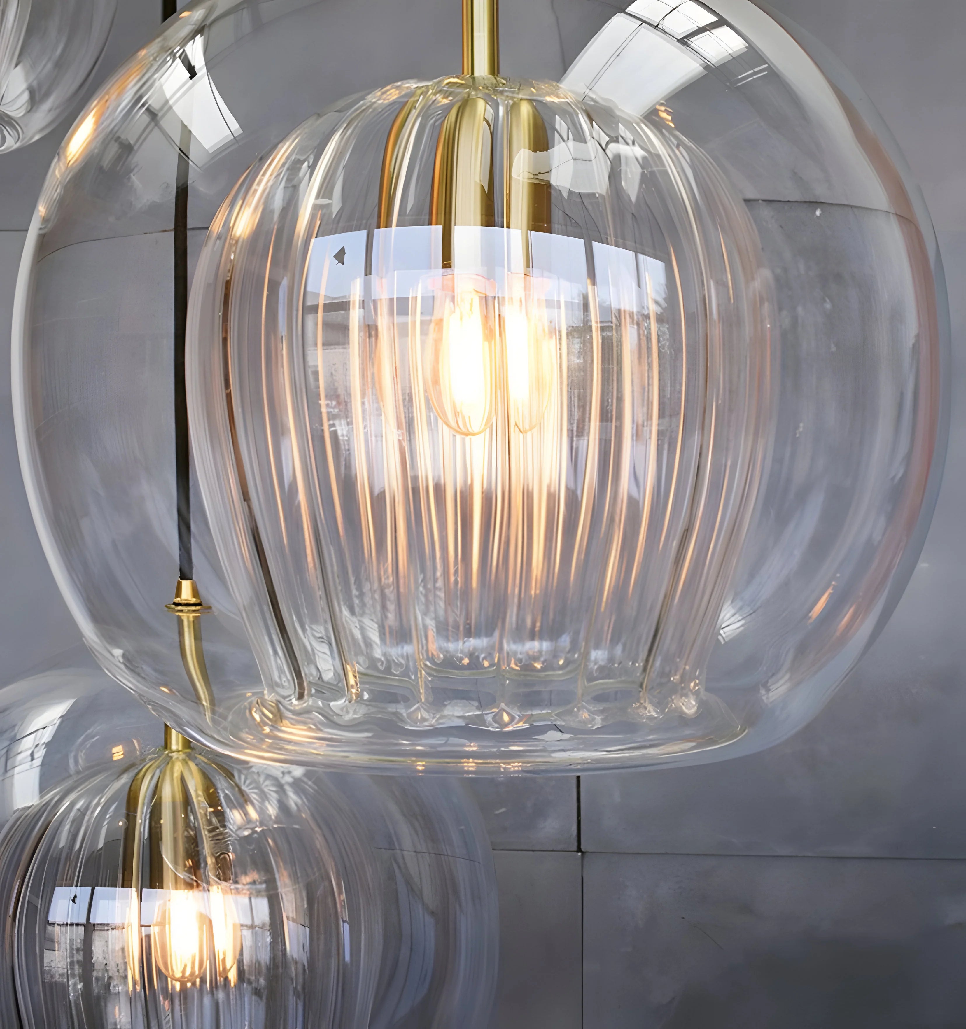 Mzan Glass Pendant Light - Yiarolight