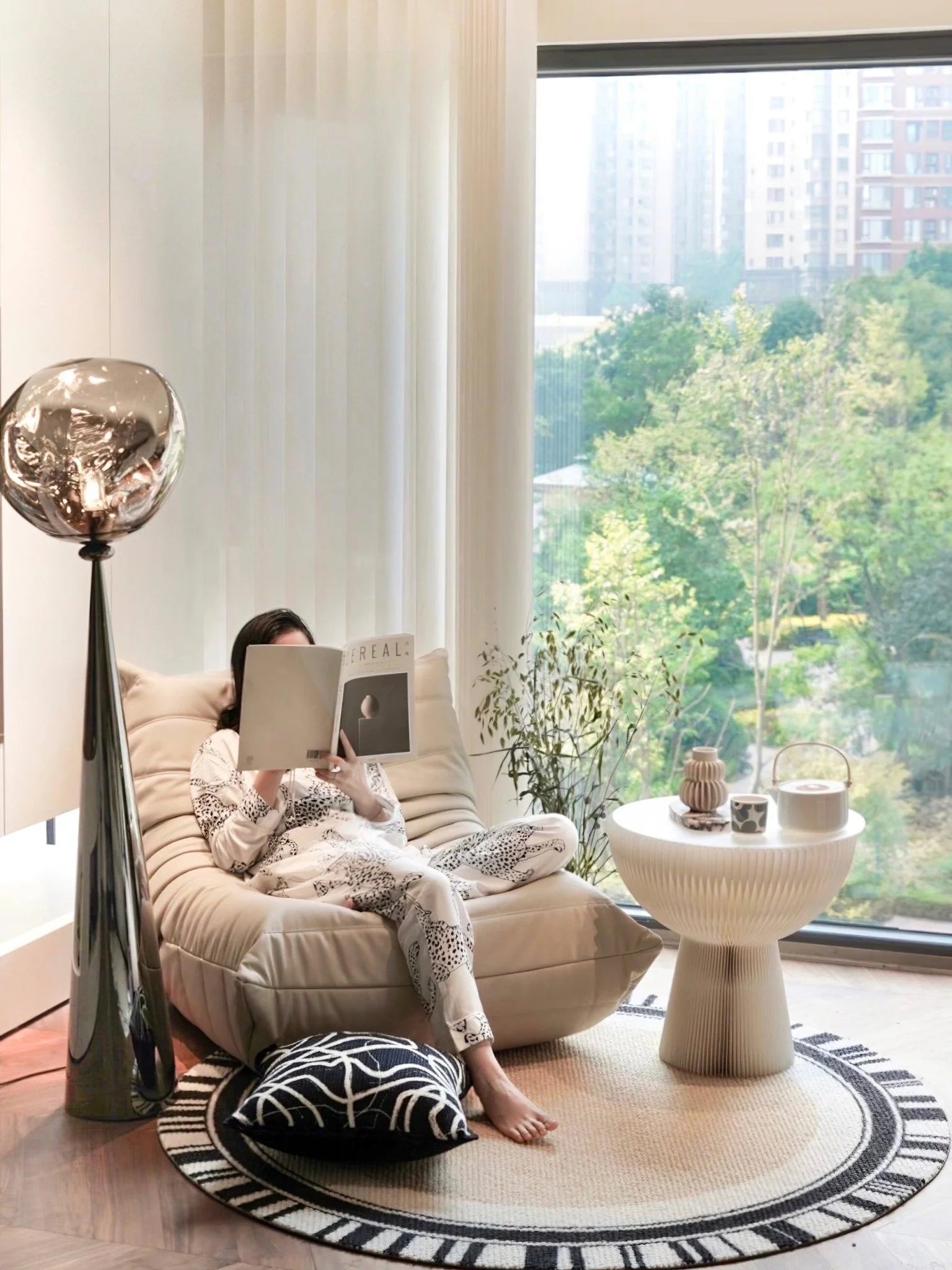 Cone Lava Floor Lamp - Yiarolight