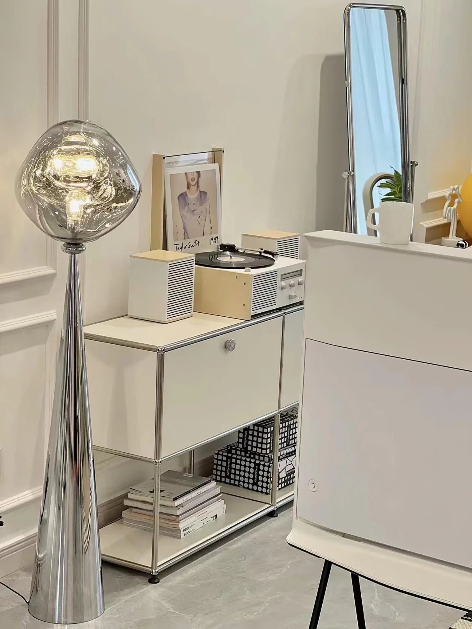 Cone Lava Floor Lamp - Yiarolight