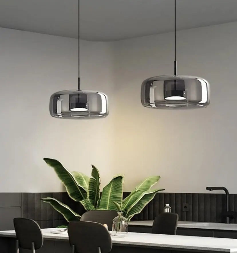Metro Sphere Glass Pendant Lamp - Yiarolight