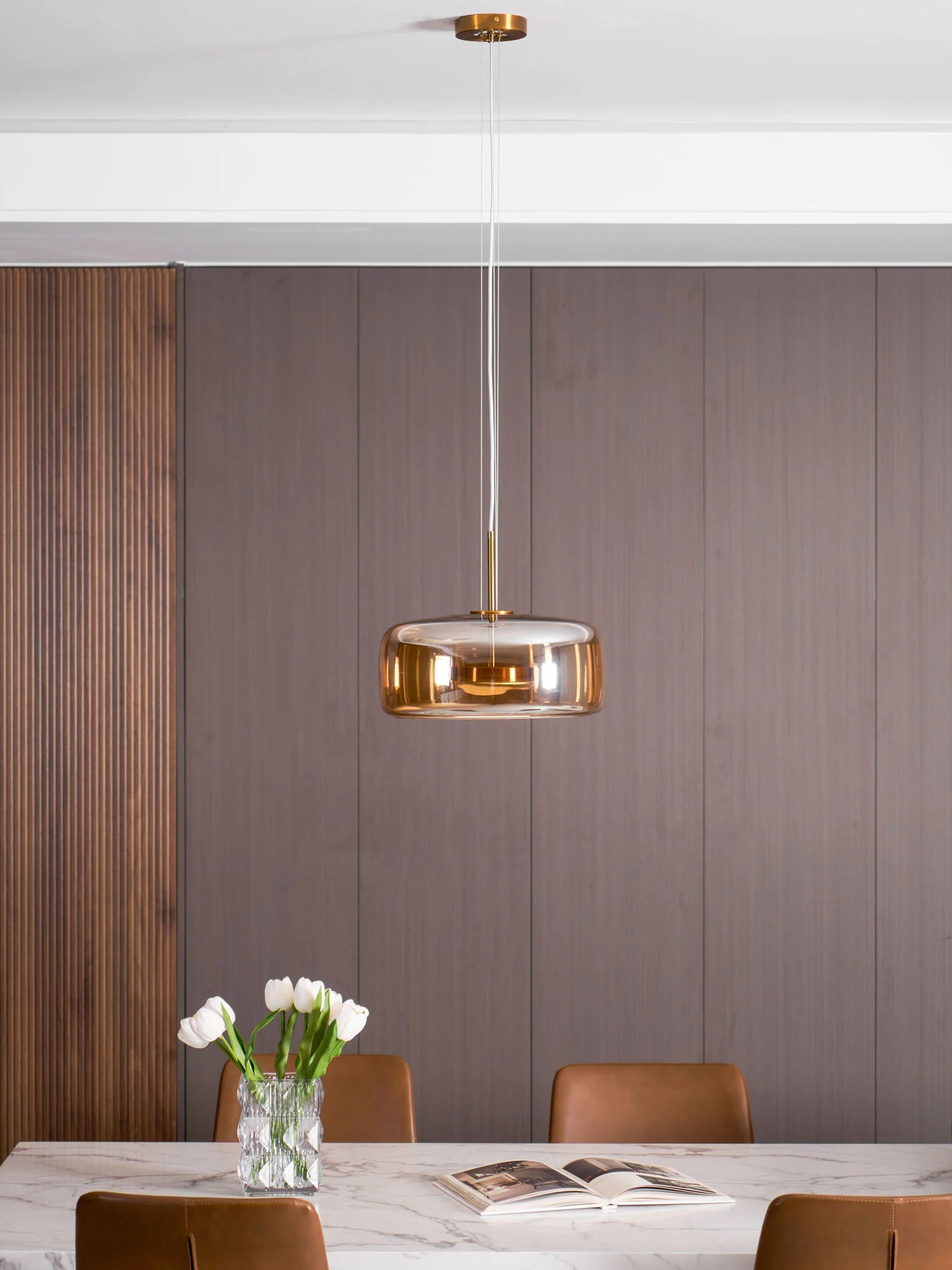 Metro Sphere Glass Pendant Lamp - Yiarolight