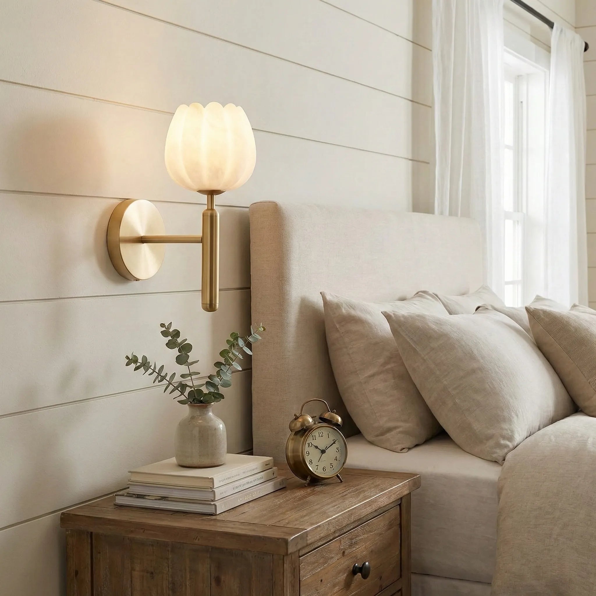 Mian Alabaster Wall Lamp