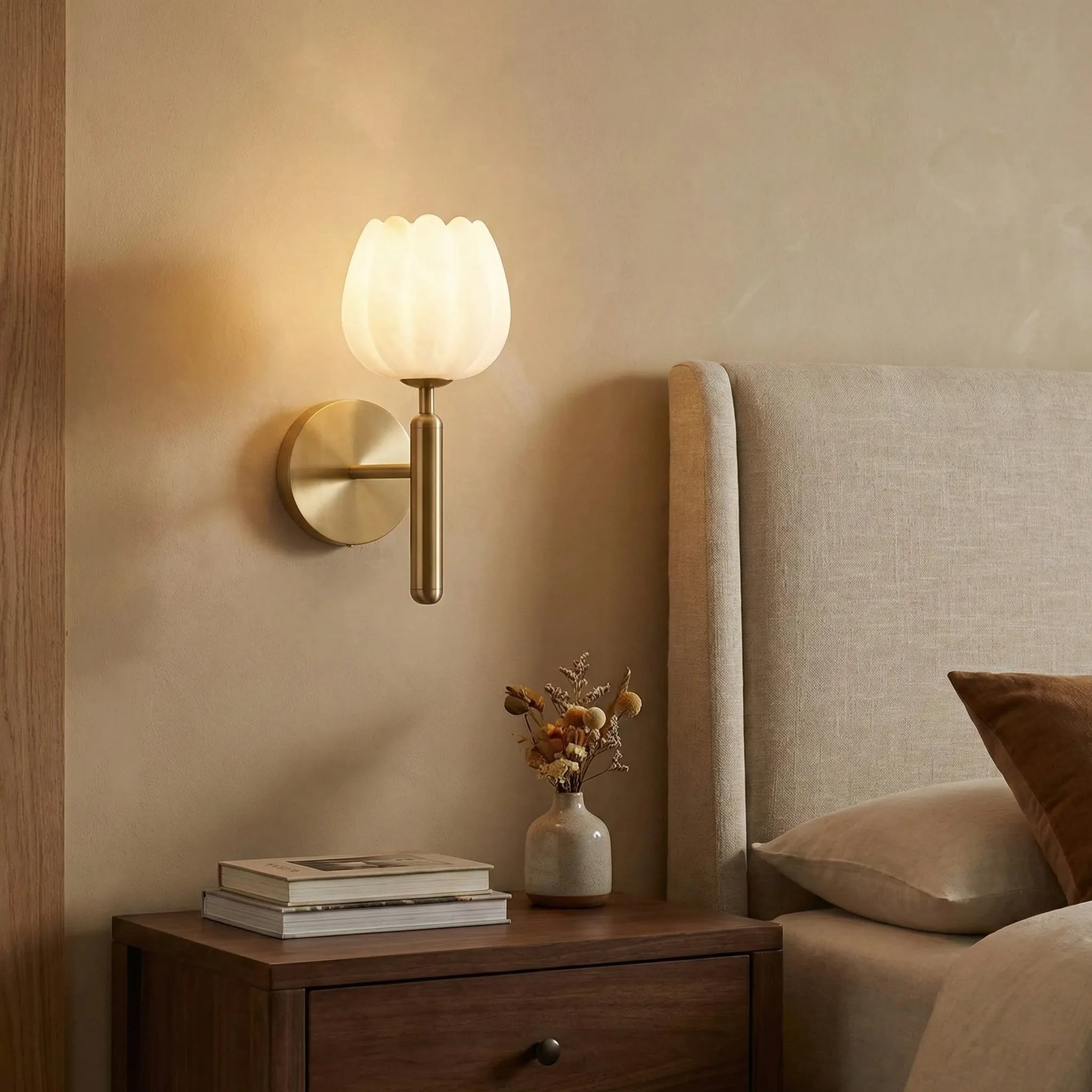 Mian Alabaster Wall Lamp
