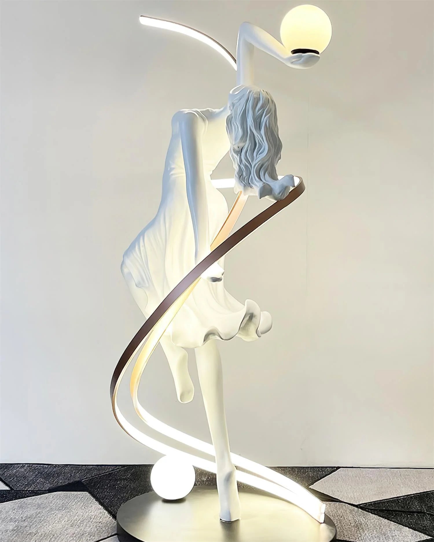 Misha Goddess Statue Floor Lamp - Yiarolight