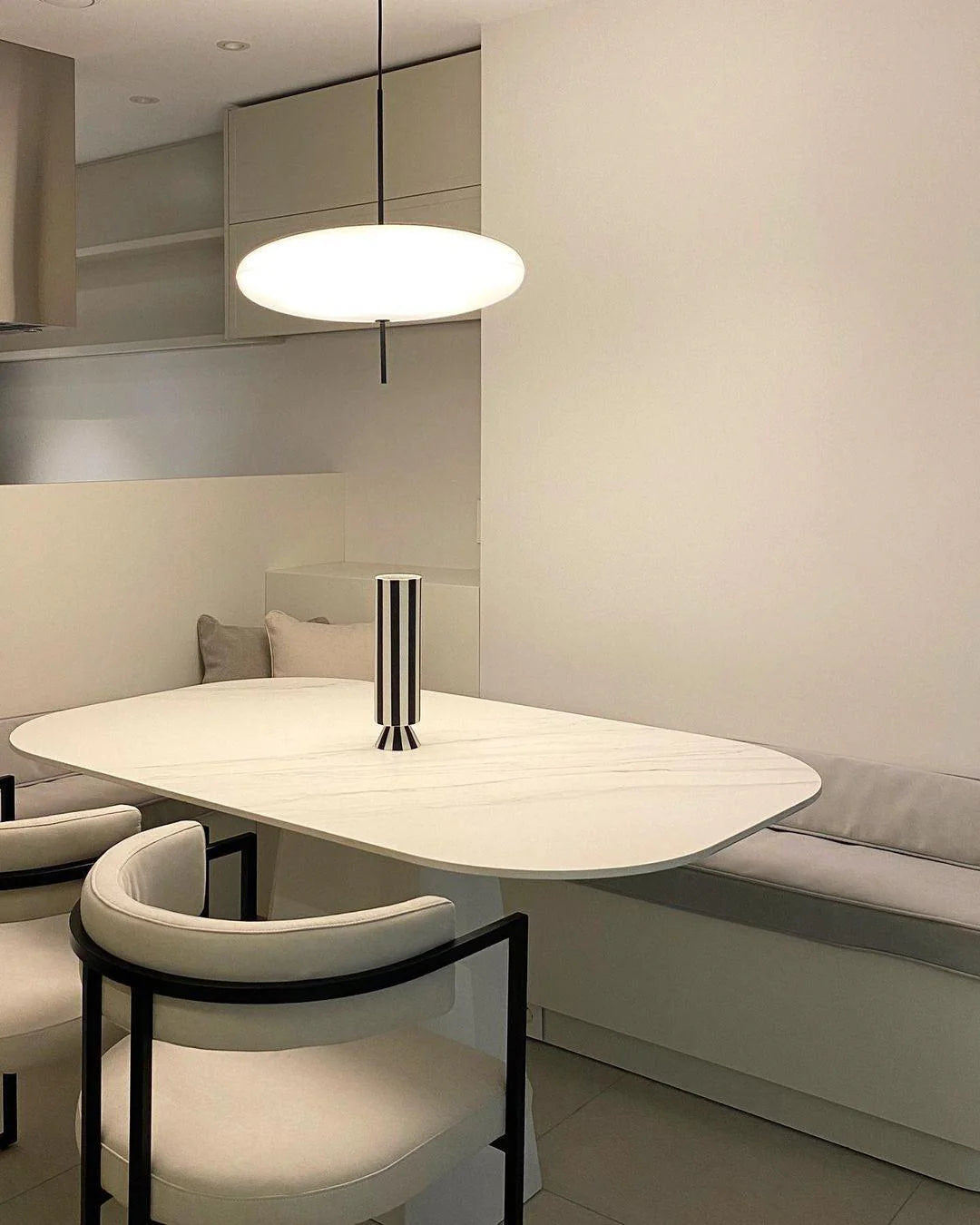 Model 2065 Pendant Lamp - Yiarolight