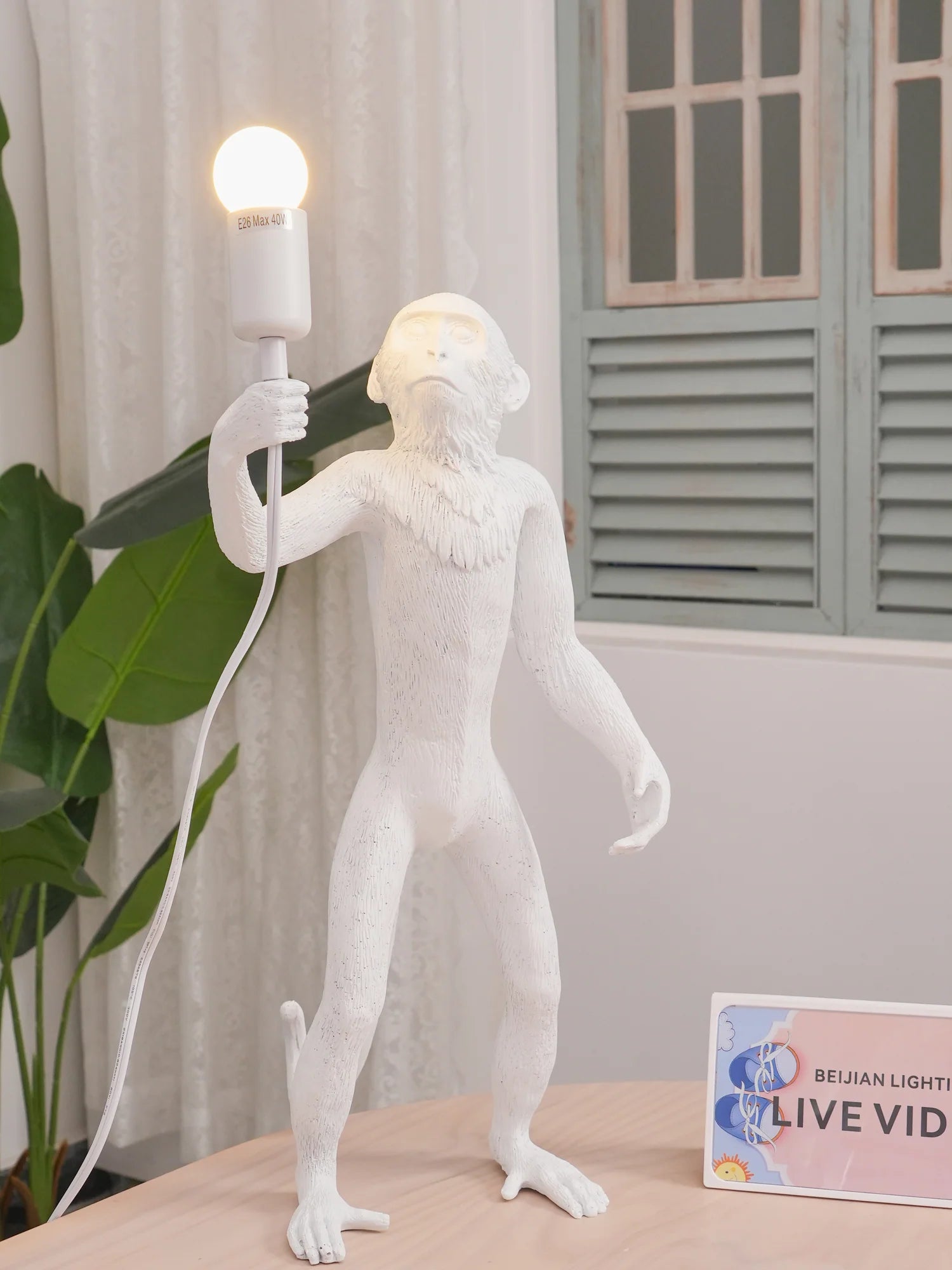 Monkey Table Lamp - Yiarolight