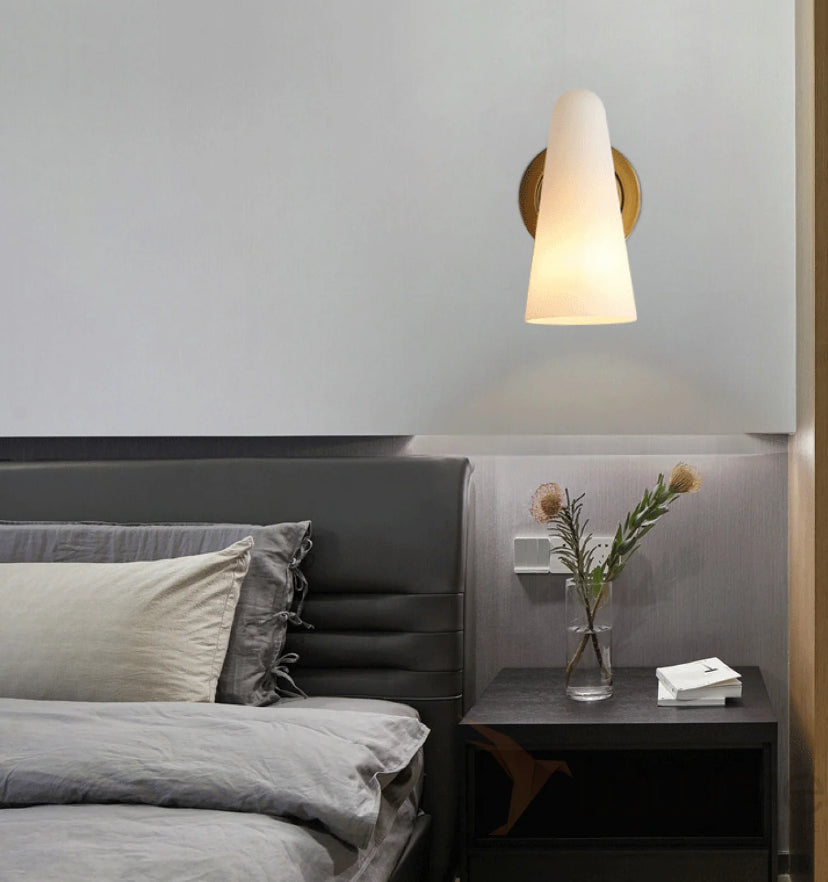Montfaucon Wall Lamp - Yiarolight