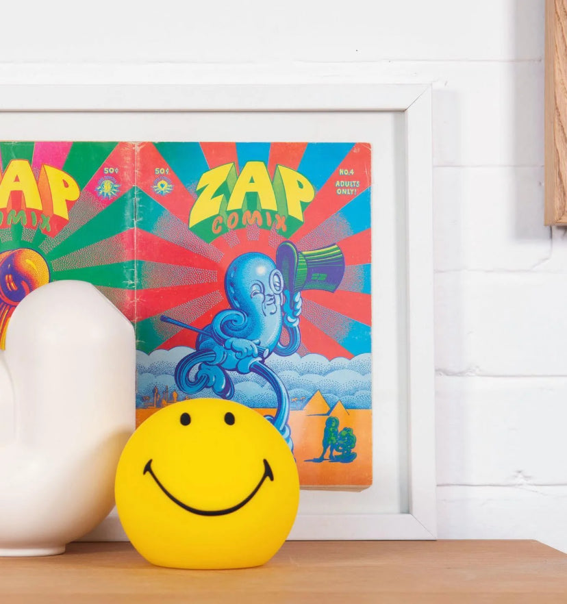 Smiling Table Lamp - Yiarolight
