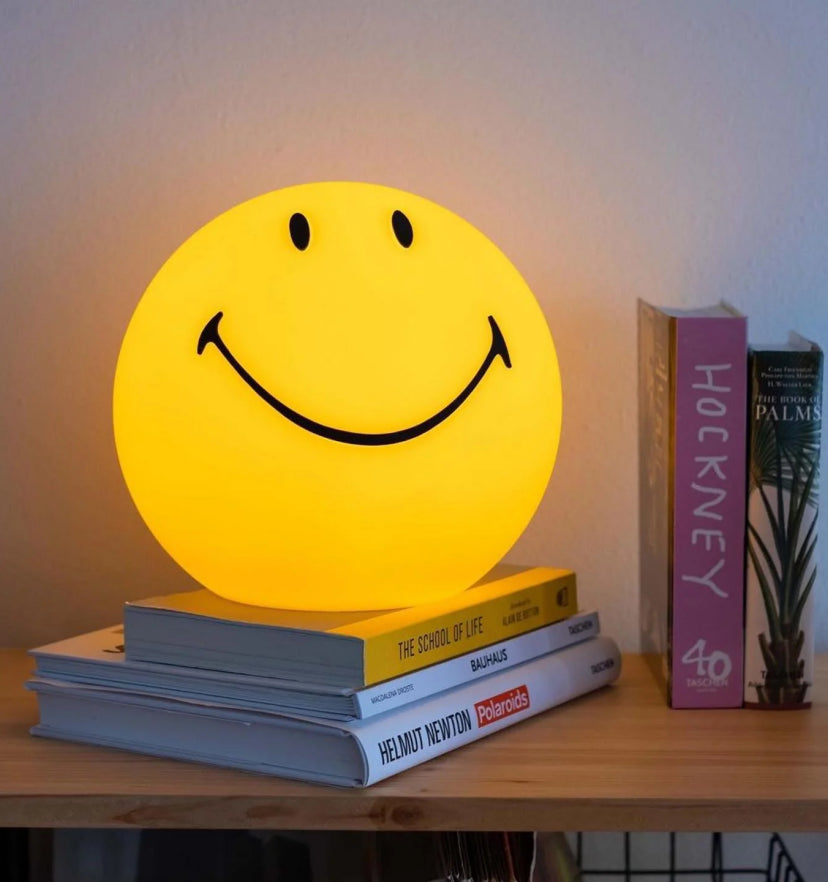 Smiling Table Lamp - Yiarolight
